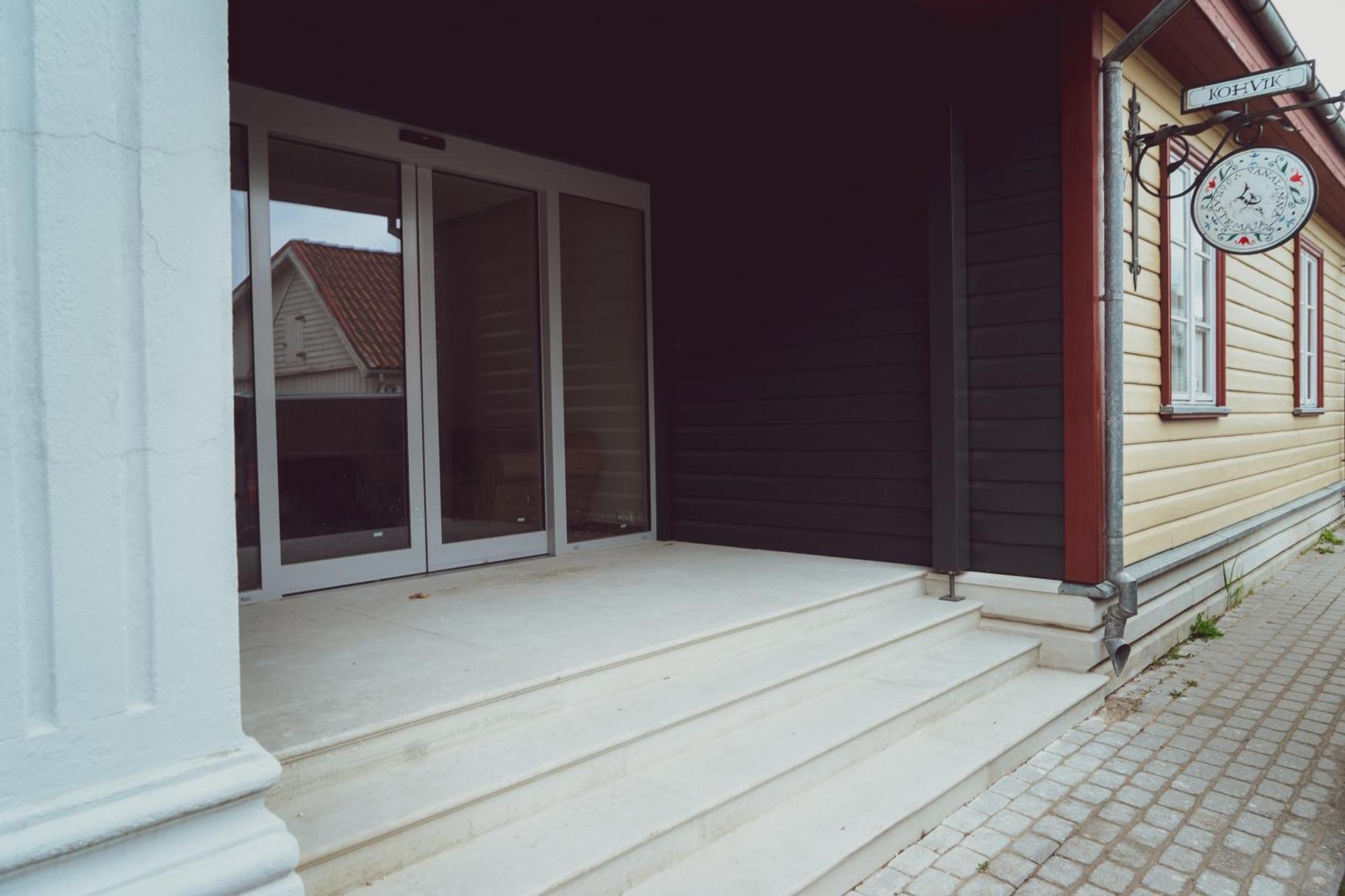 Vanalinna Boutique Hotel Kuressaare Esterno foto