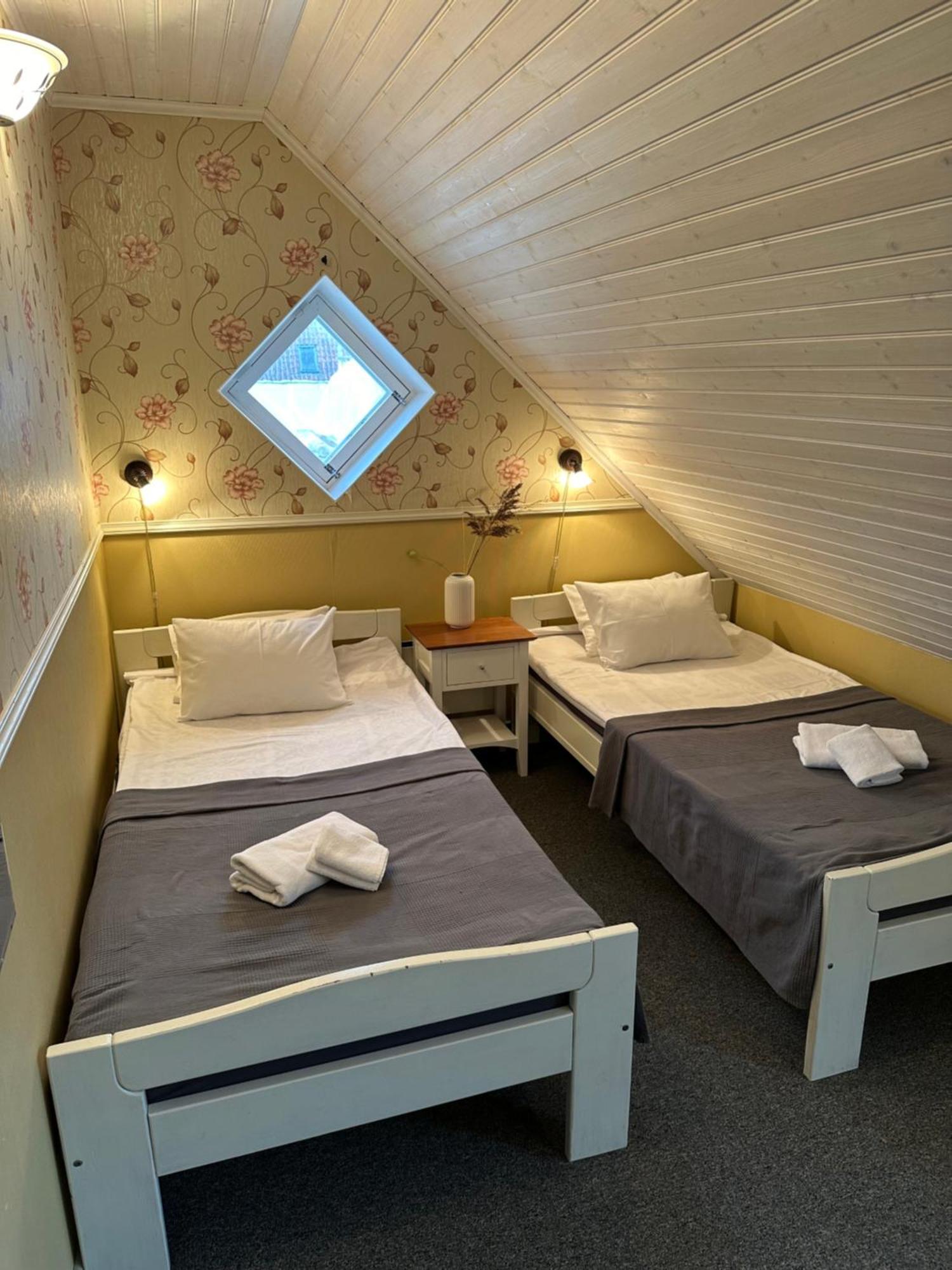 Vanalinna Boutique Hotel Kuressaare Esterno foto